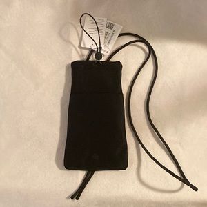 Lululemon play for a Crossbody pouch